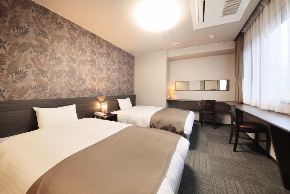Shinmatsudo Station Hotel 8/27