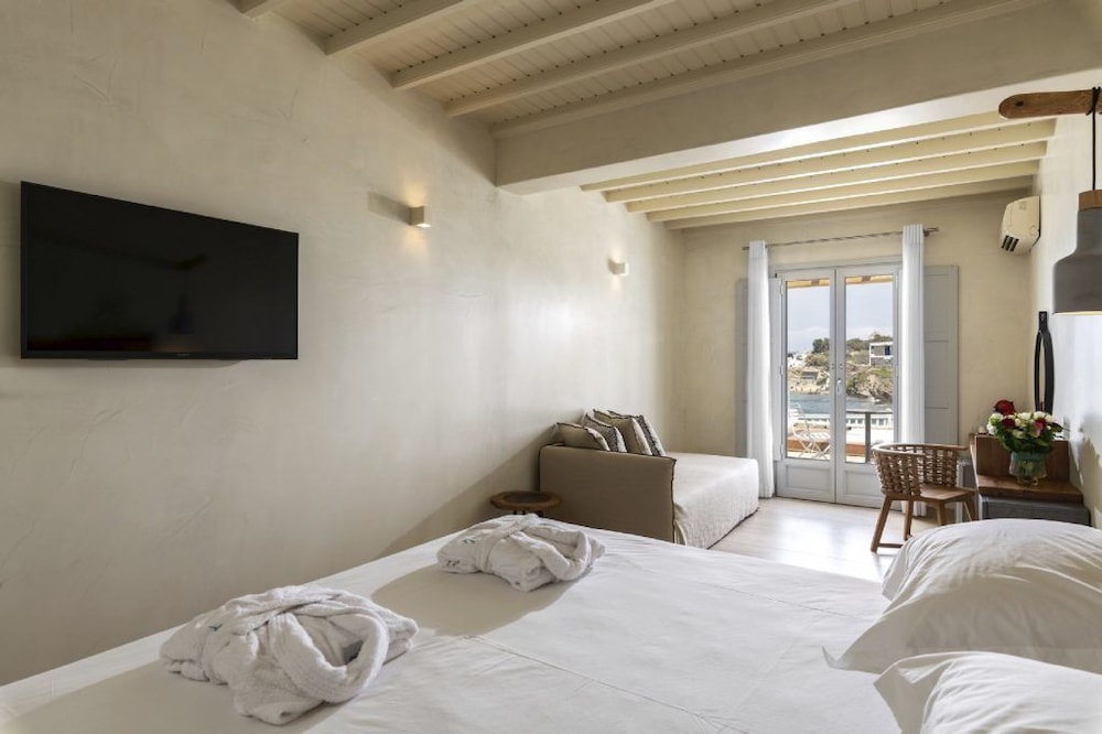 Superior, Twin Beds, Sea Front، Poseidon 2/3