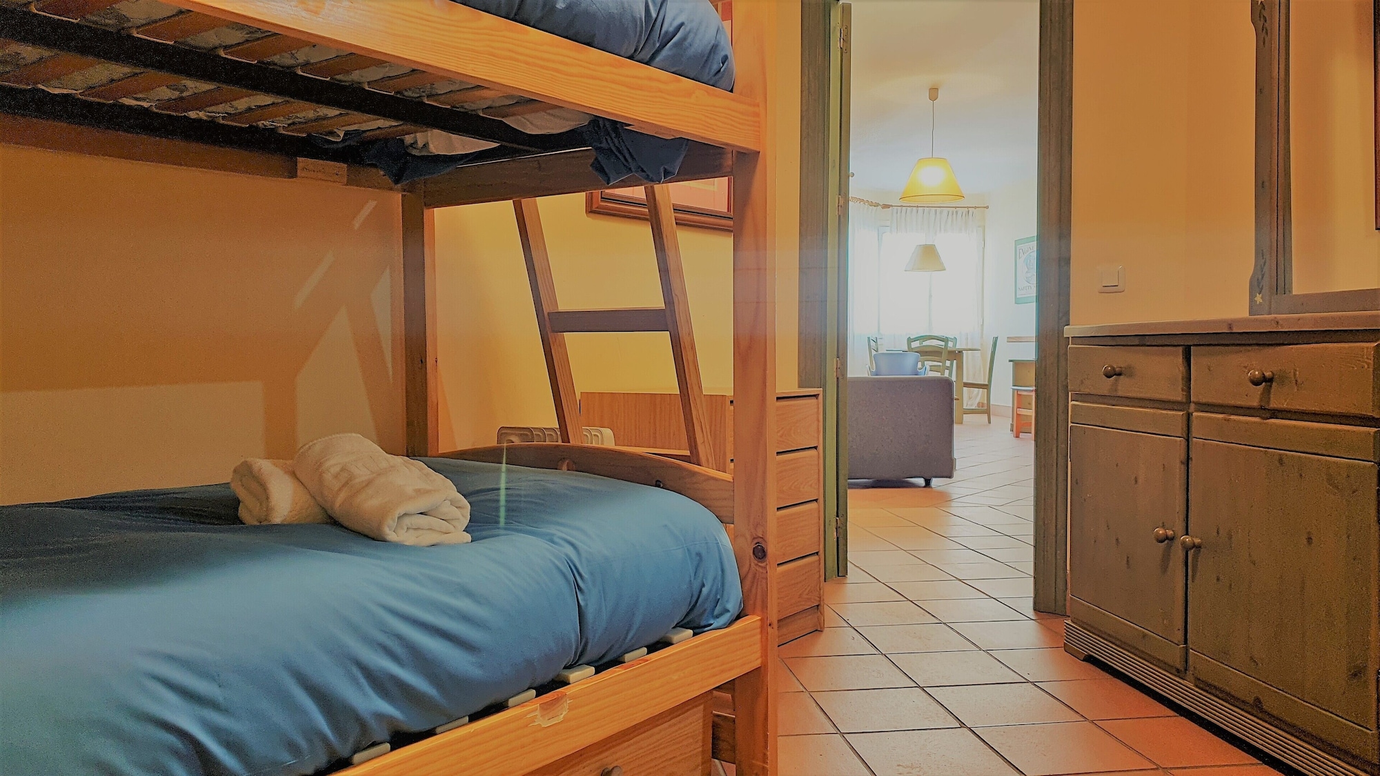 1 Bedroom, Slope, Apartment, Murphy Bed, Plaza Side, Sofa, Main Building