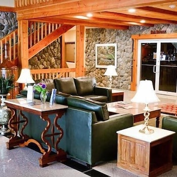 Mountain Edge Suites at Sunapee, an Ascend Collection Hotel 47/69