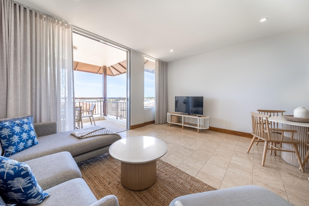 Oaks Casuarina Santai Resort 36/51