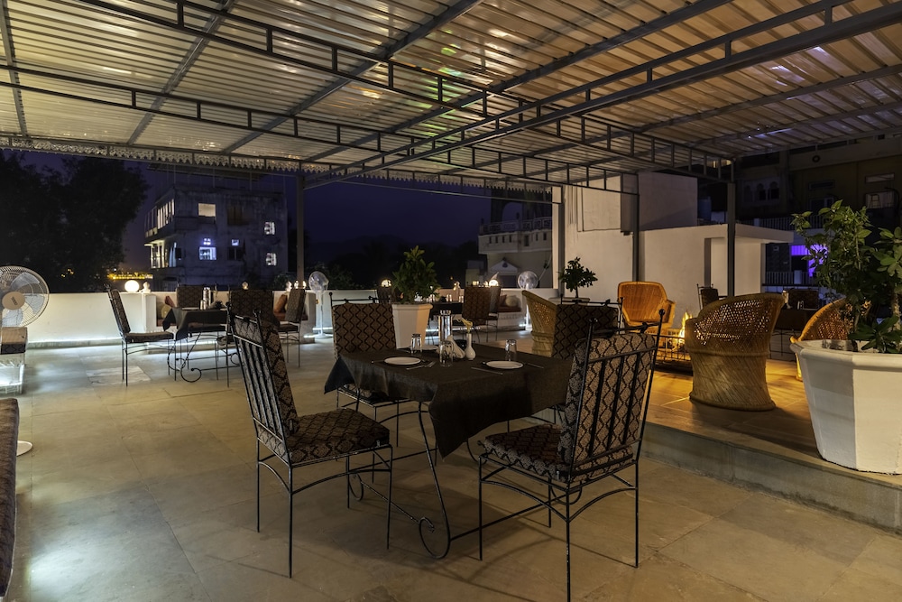 Hibiscus Guest House 28/47