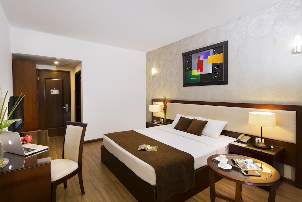 Starlet Hotel 22/64