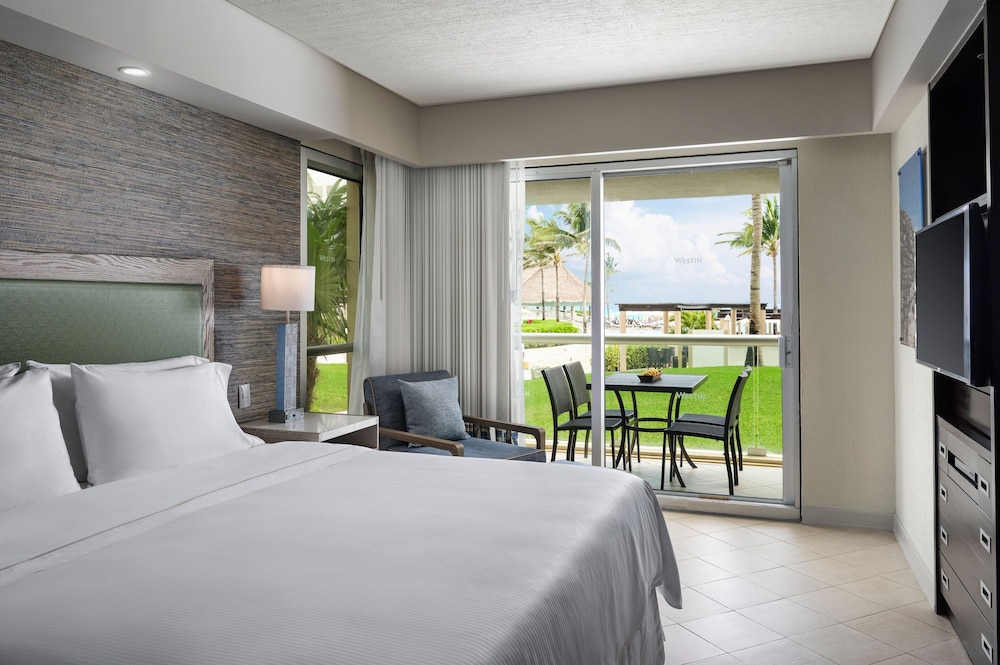 Room at The Westin Lagunamar Ocean Resort Villas & Spa, CANCUN