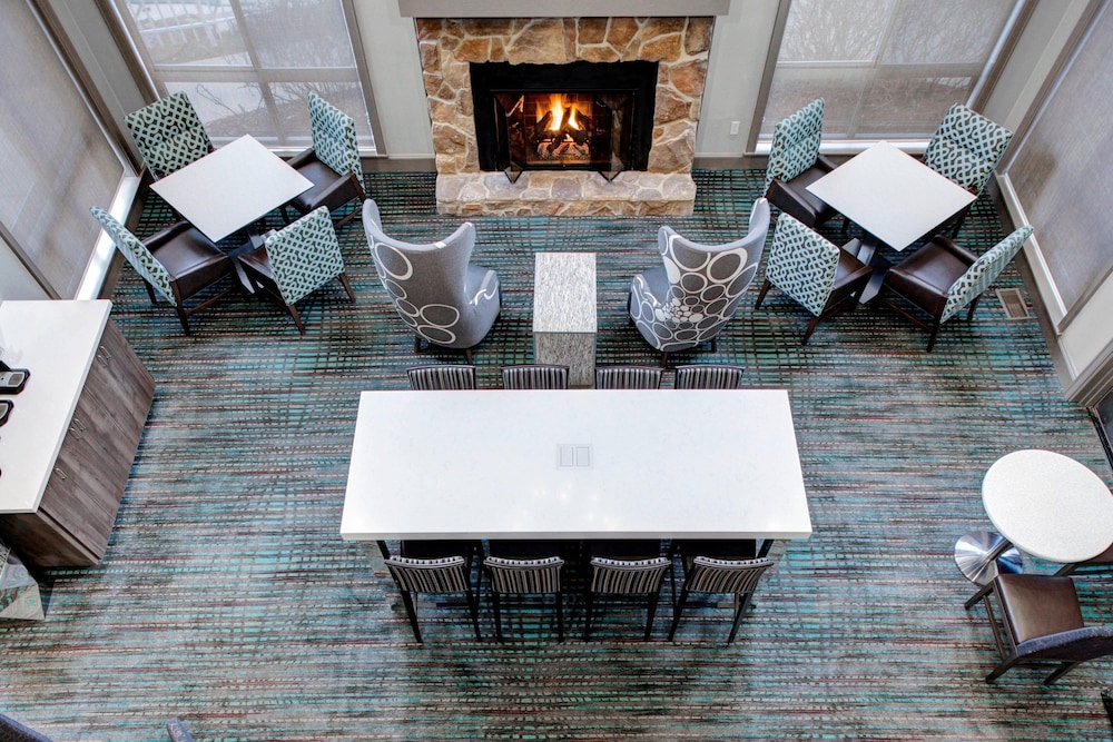 Residence Inn Cleveland Independence 12/33