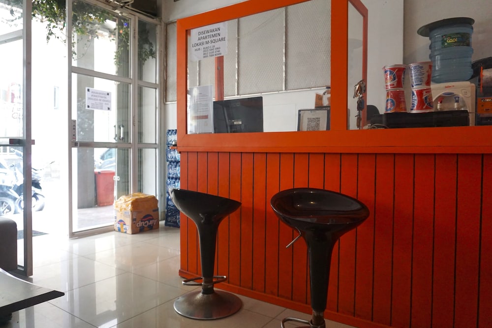 OYO 3952 Hotel C 18 Cibaduyut 2/25