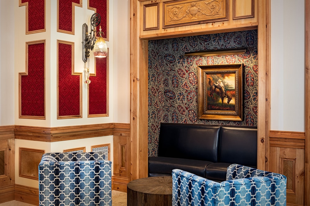 Brownwood Hotel & Spa 8/66