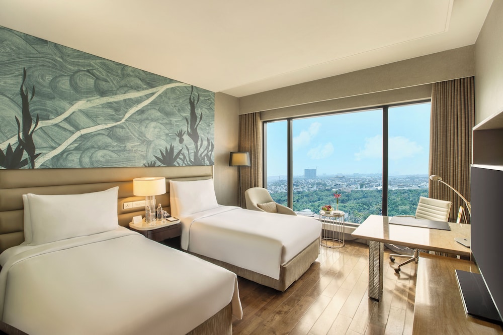 DELUXE, TWIN BEDS