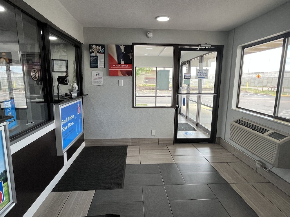 Motel6 Wichita, KS 16/44