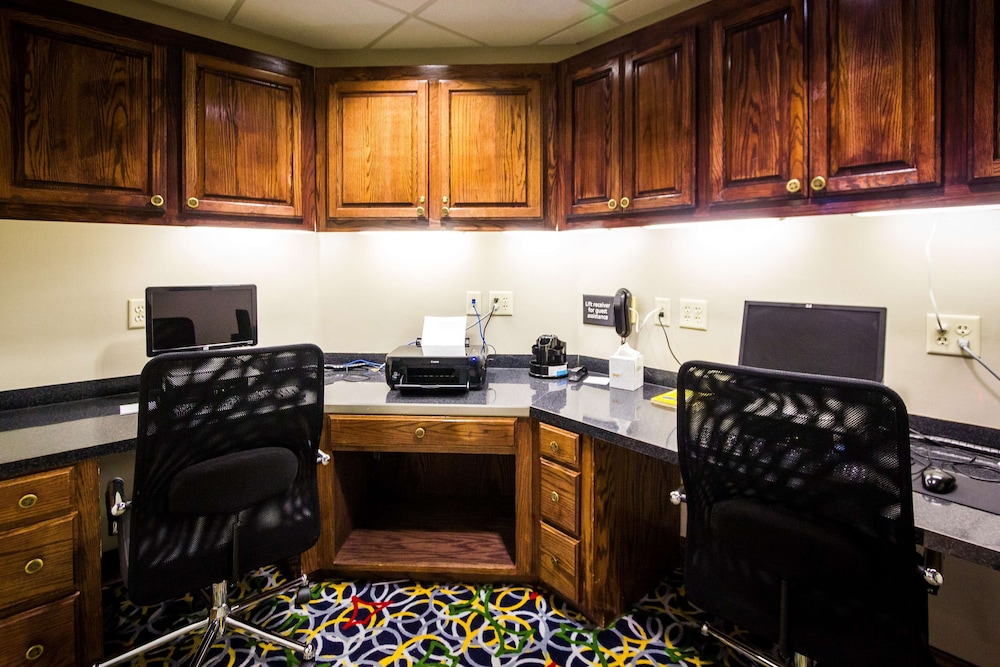 Hampton Inn Suites Natchez 65/78