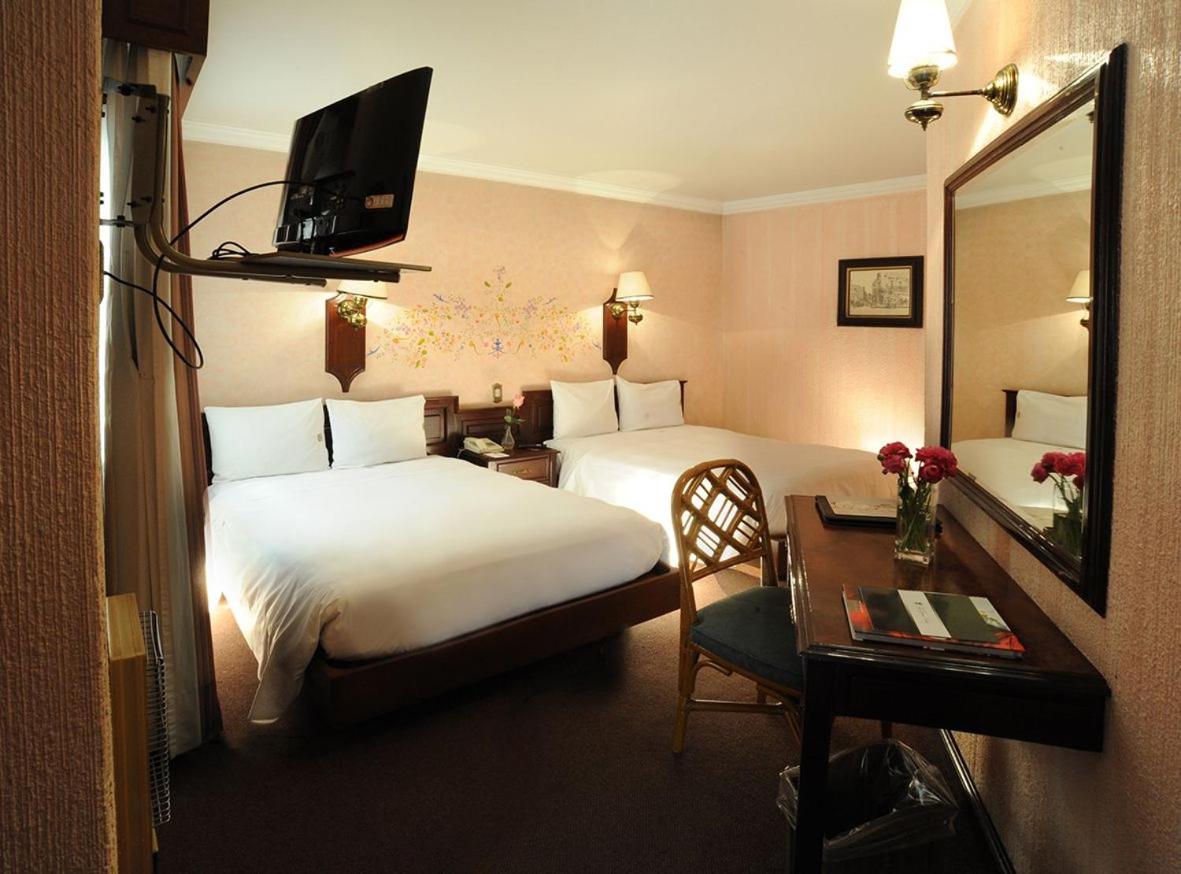 Room, Double Bed