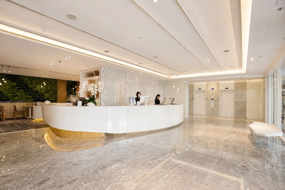 The Carlton Taichung 6/50