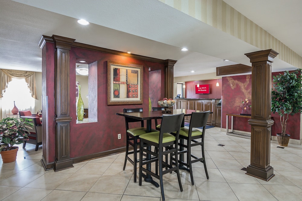 Red Roof Inn And Suites Little Rock 28/33
