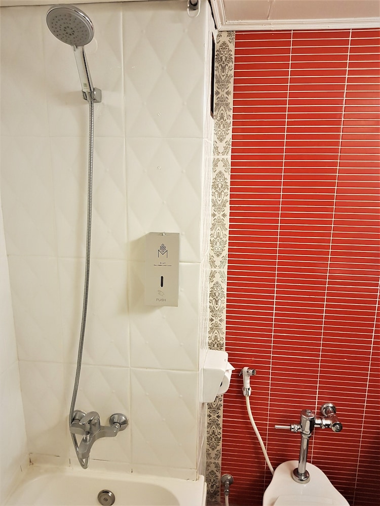 Marine Plaza Hotel Pattaya 50/50