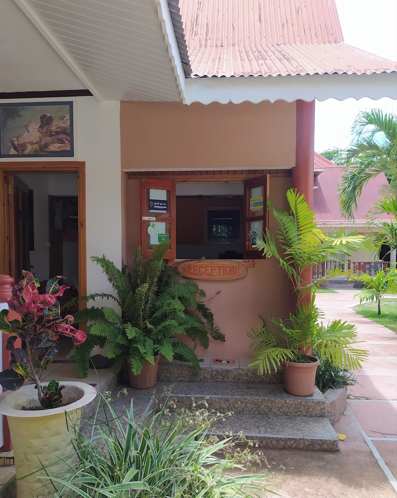 VILLA AUTHENTIQUE 5/50