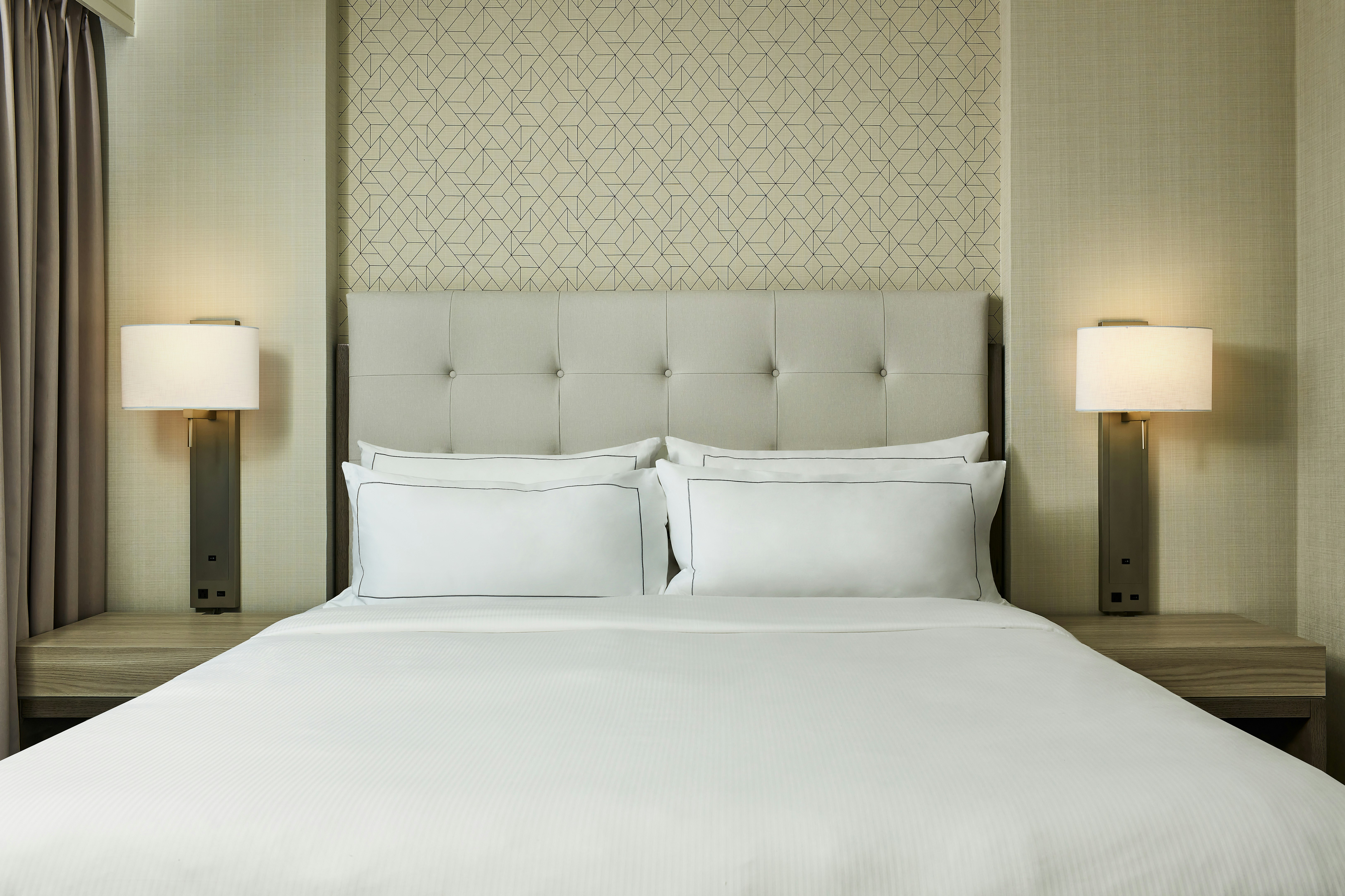 Presidential, Suite, King Bed, Plaza View