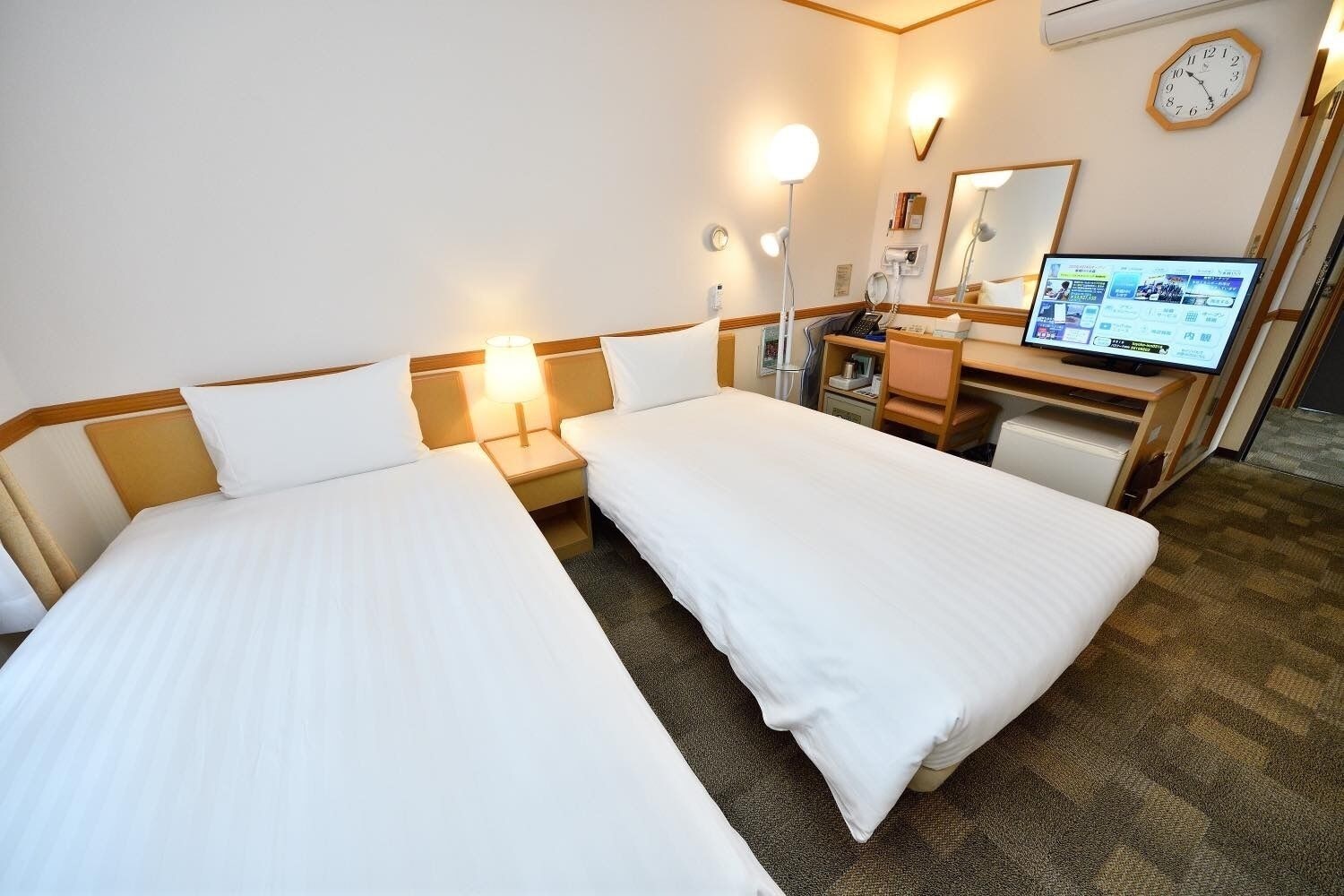 STANDARD, TWIN BEDS