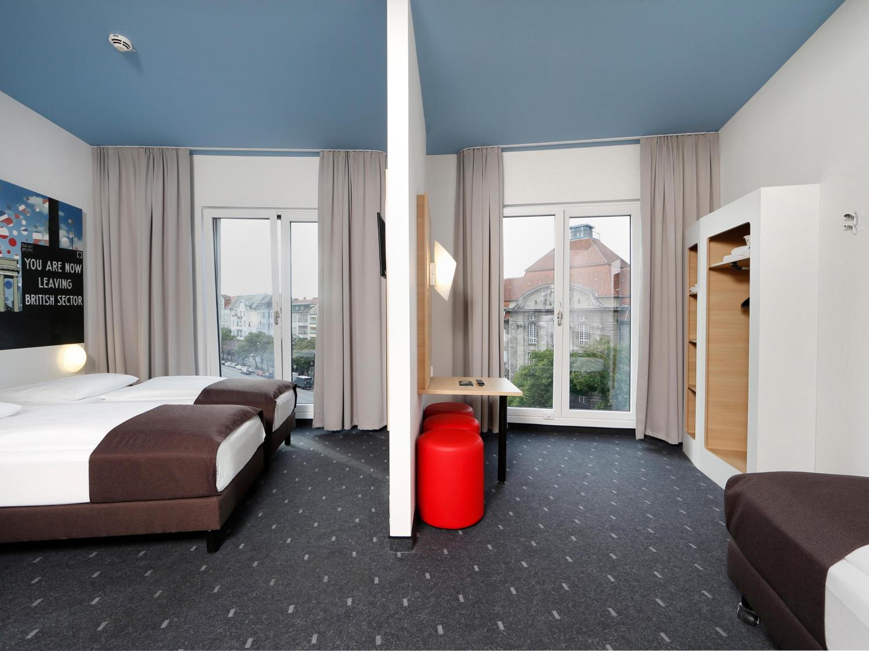 ROOM, TRIPLE