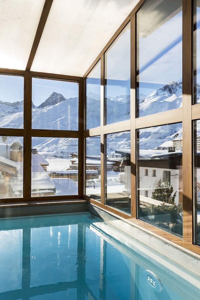 Les Campanules Hotel Restaurant 30/60
