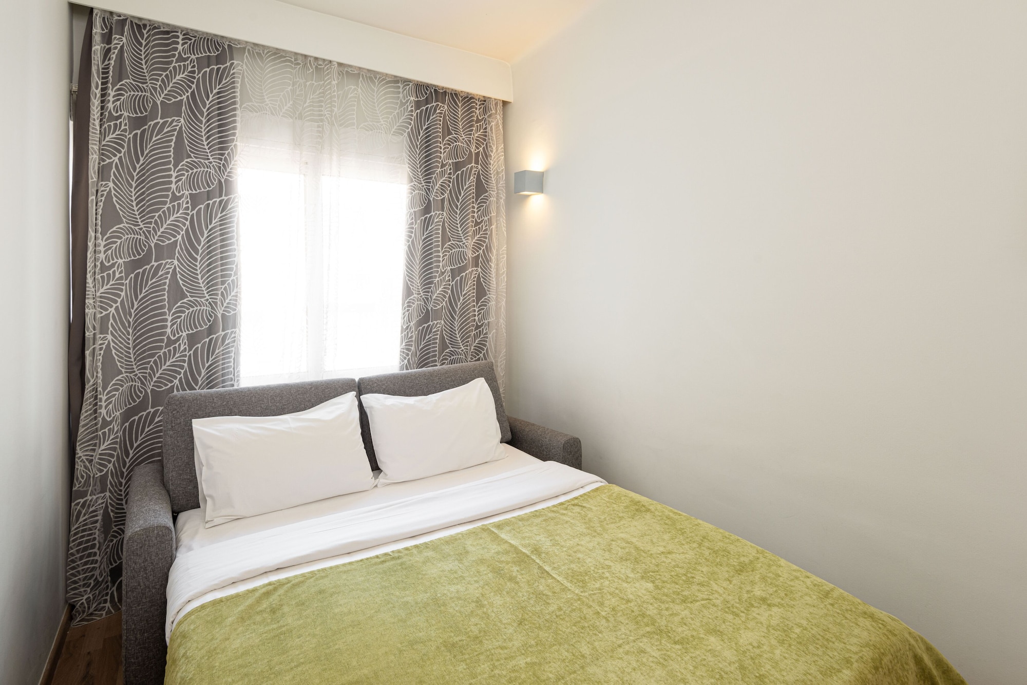 INNER, JUNIOR SUITE