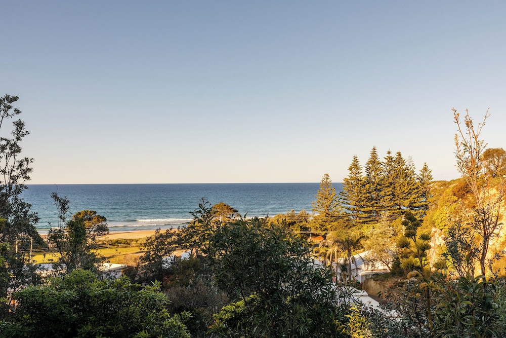 TATHRA BEACH HOUSE APARTMENTS 44/48