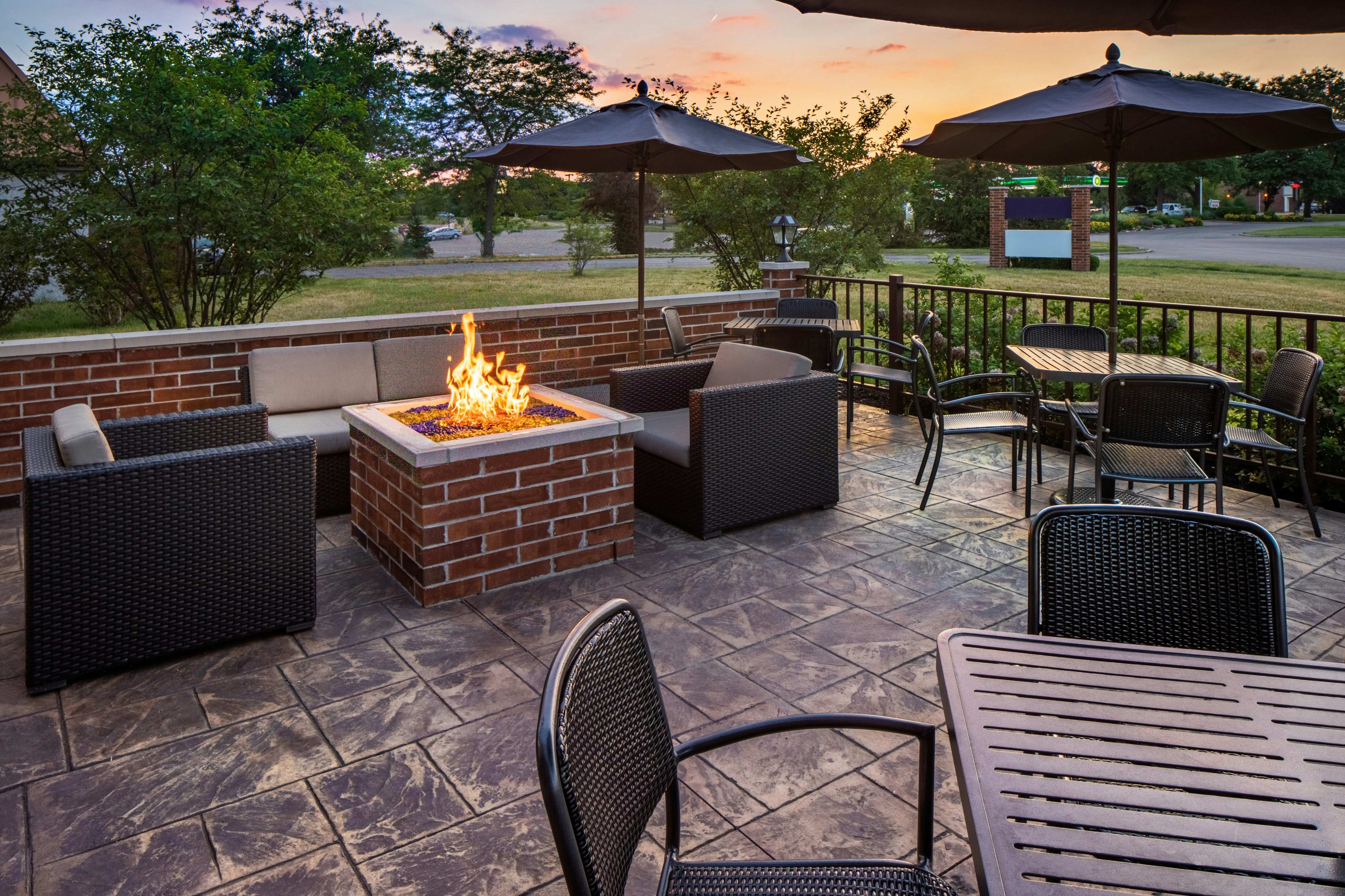 DoubleTree by Hilton Ann Arbor North (ex Holiday Inn Ann Arbor-Near The Univ. Of Mi) 23/49