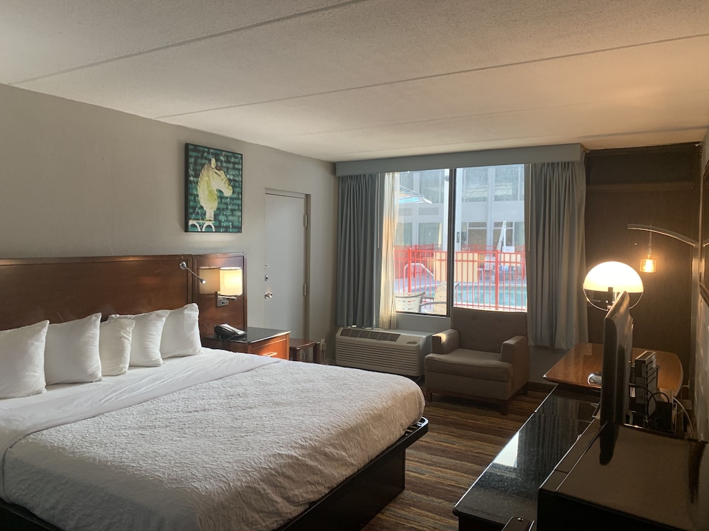Albany Airport Inn 9/50