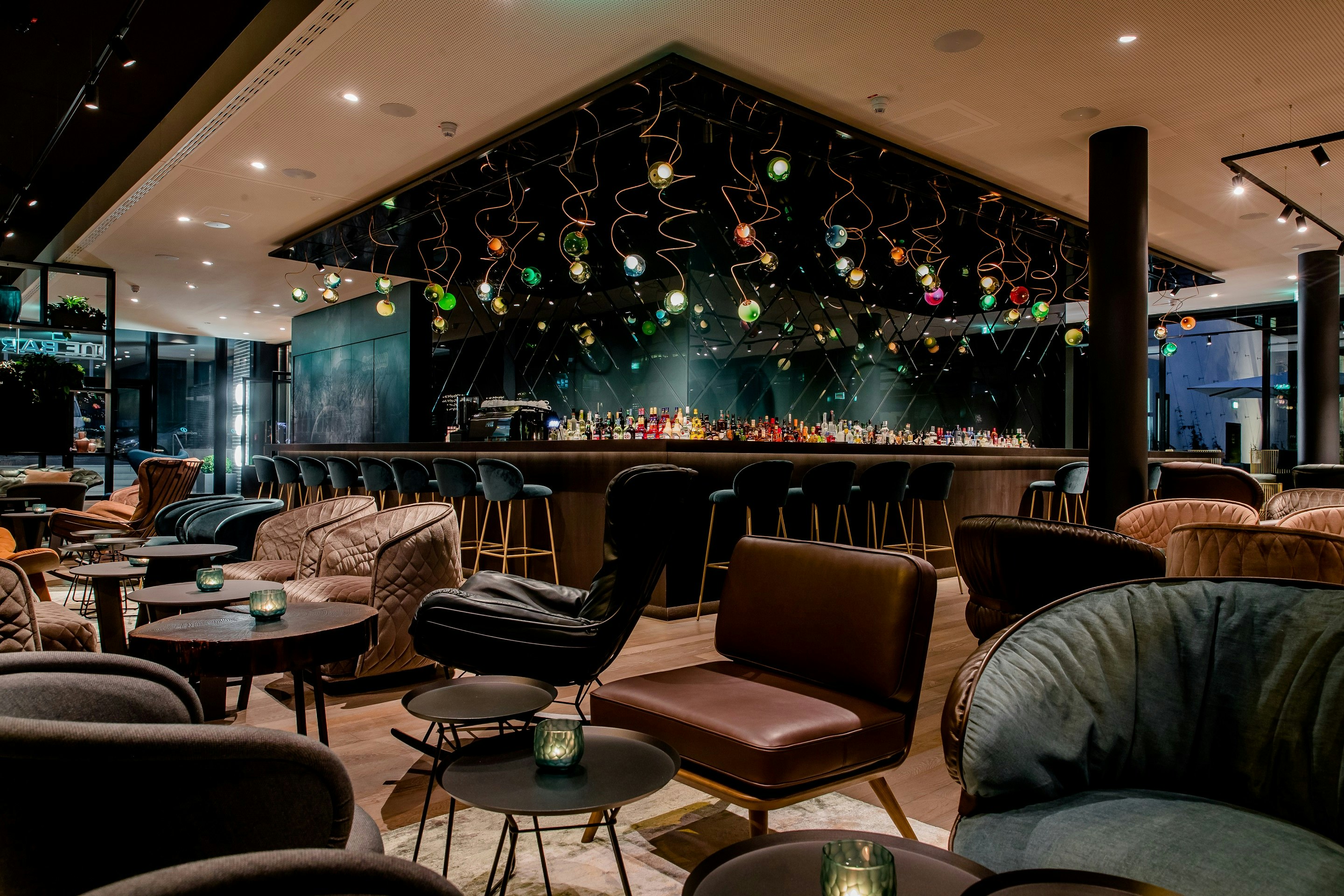 Motel One Stuttgart-Hauptbahnhof 33/35
