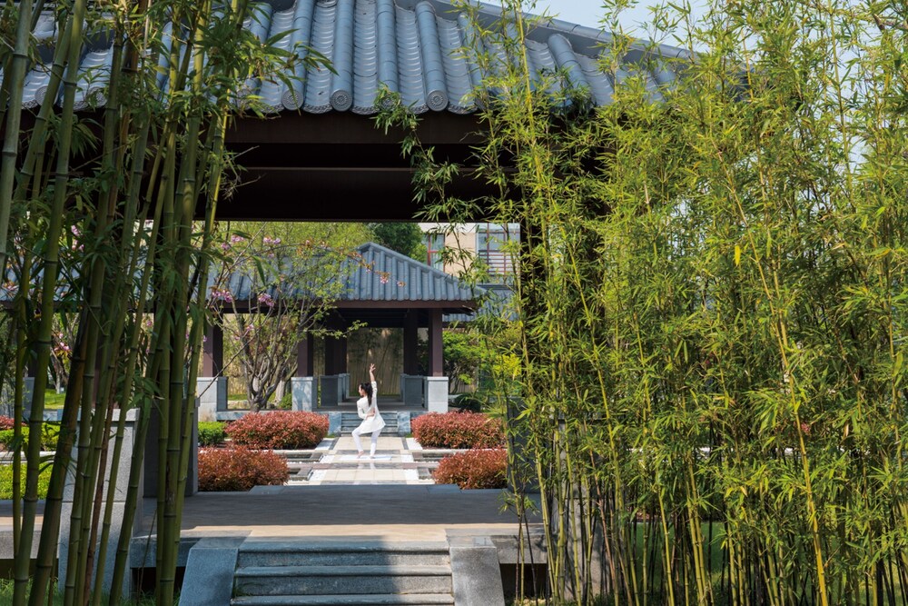 Jinling Riverside Hotel 37/39