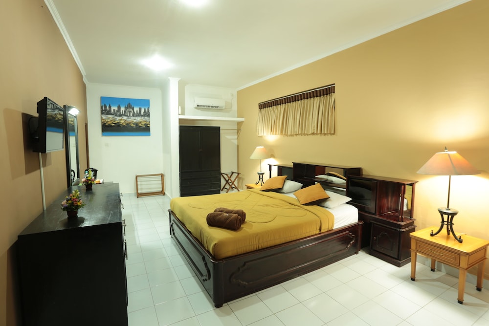 La Walon Hotel 32/48