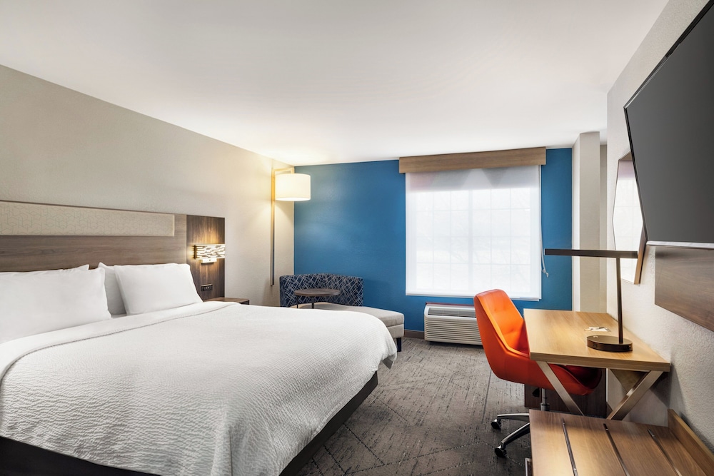 Suite, King Bed