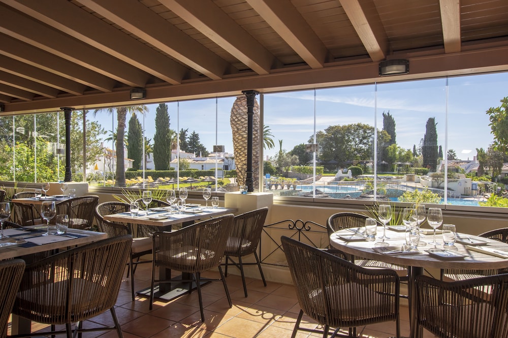 Rocha Brava Village Resort 58/77