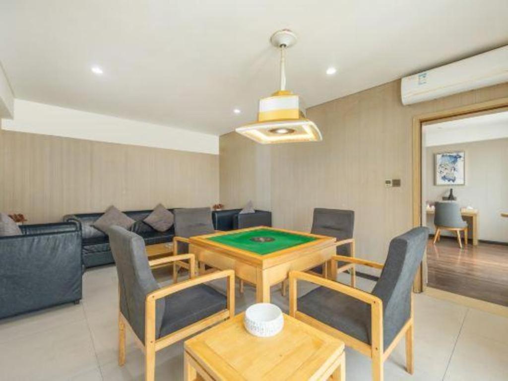 Echarm Hotel (Changde Chaoyang D5 District) 32/52