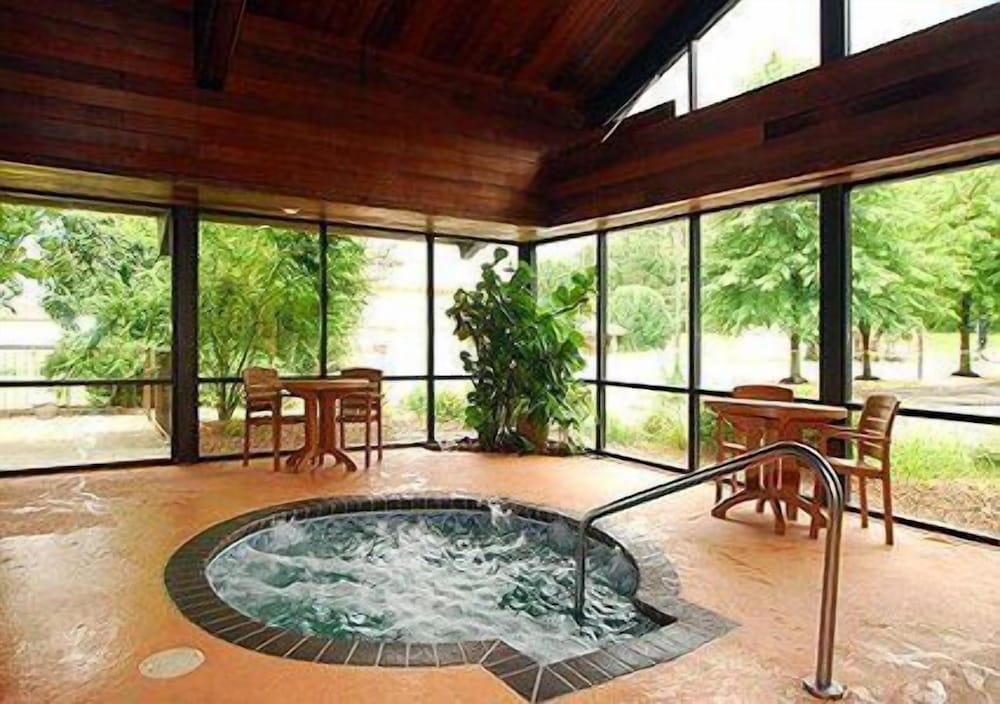 swimming pool spa