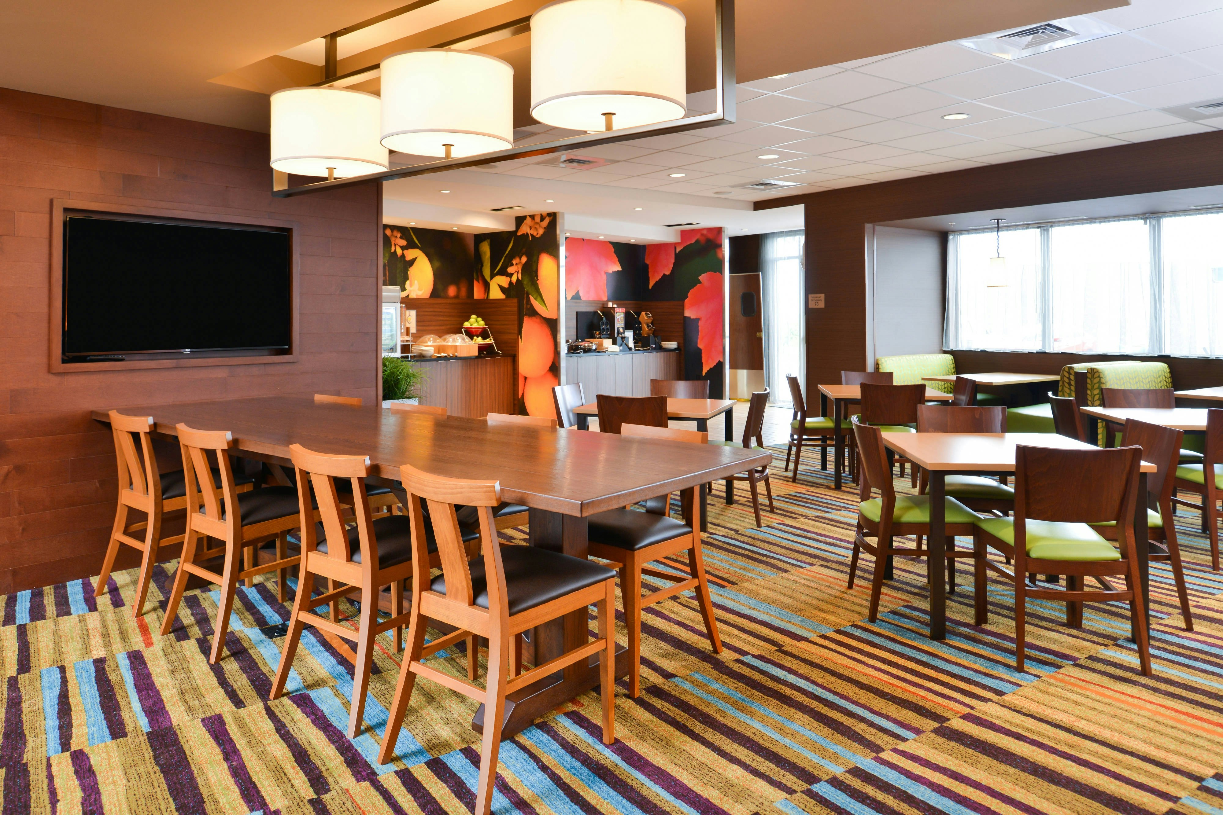FAIRFIELD INN & SUITES WARRENSBURG 25/27