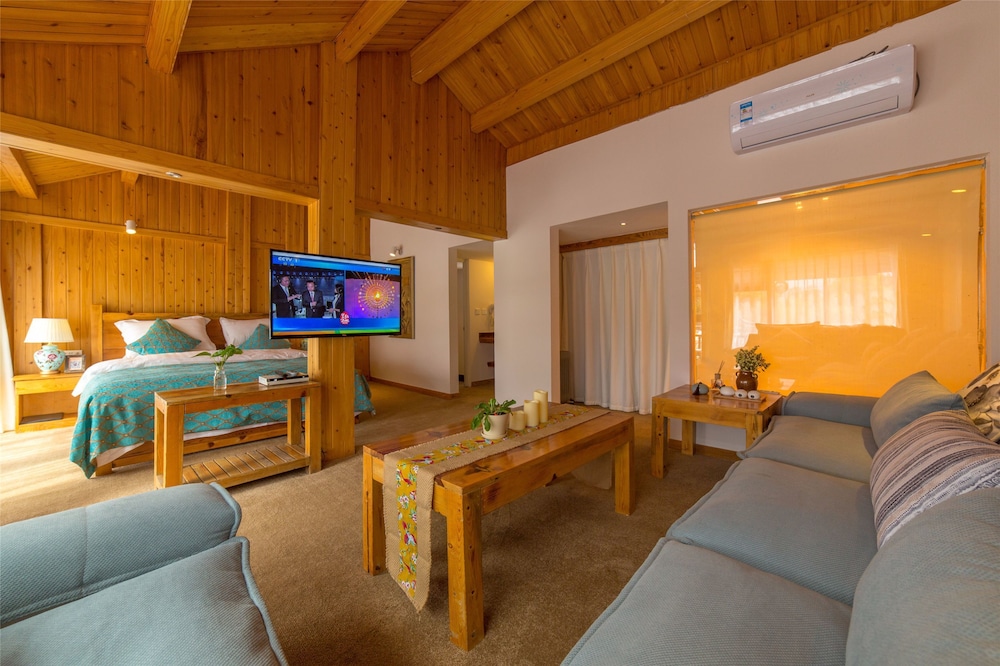 C'est La Vie Boutique Inn 37/50