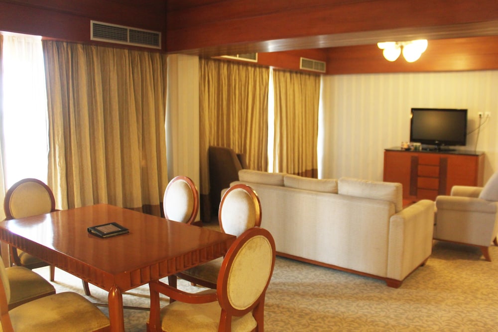 Labersa Grand Hotel And Convention Center 34/48