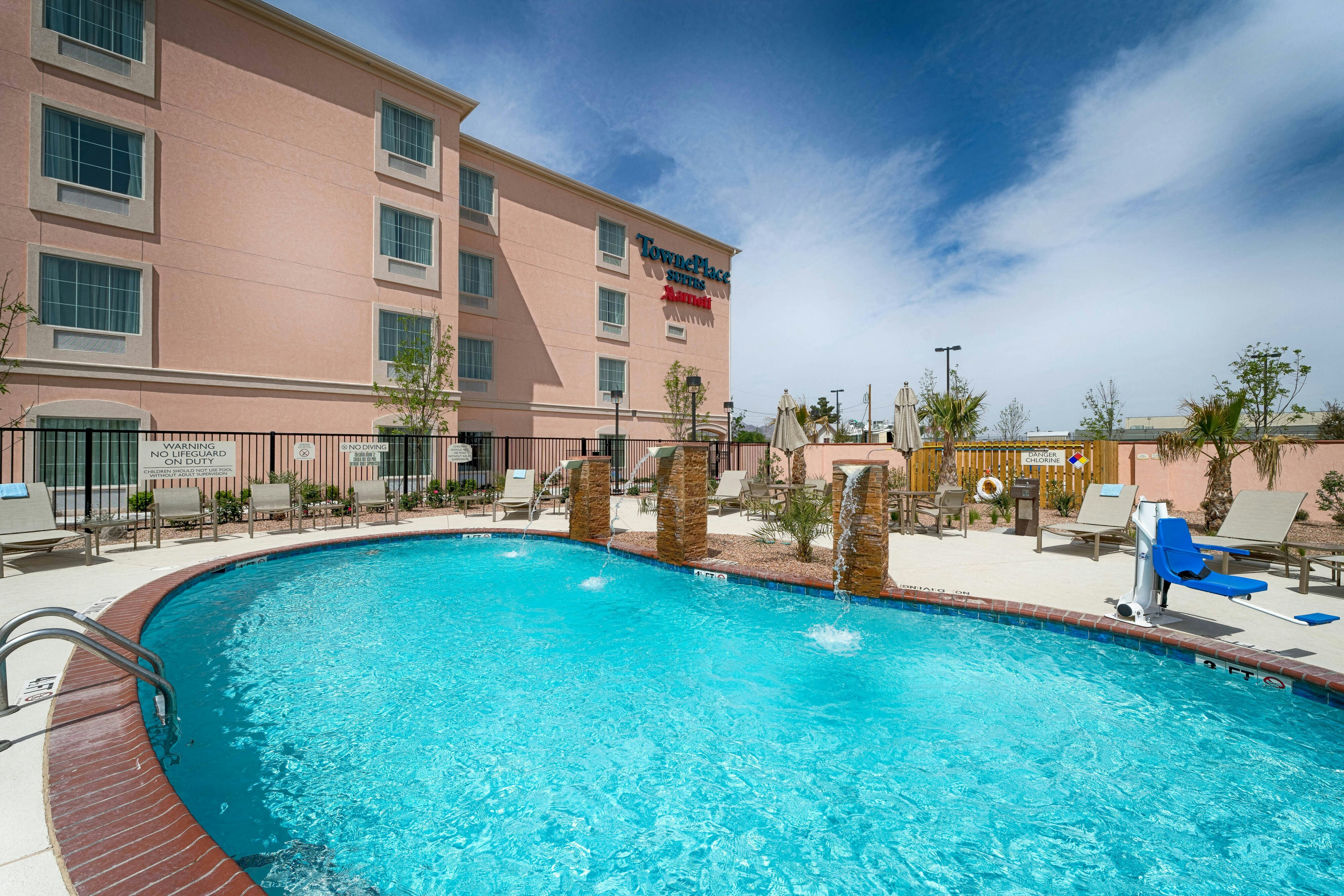 TownePlace Suites El Paso Airport 14/15