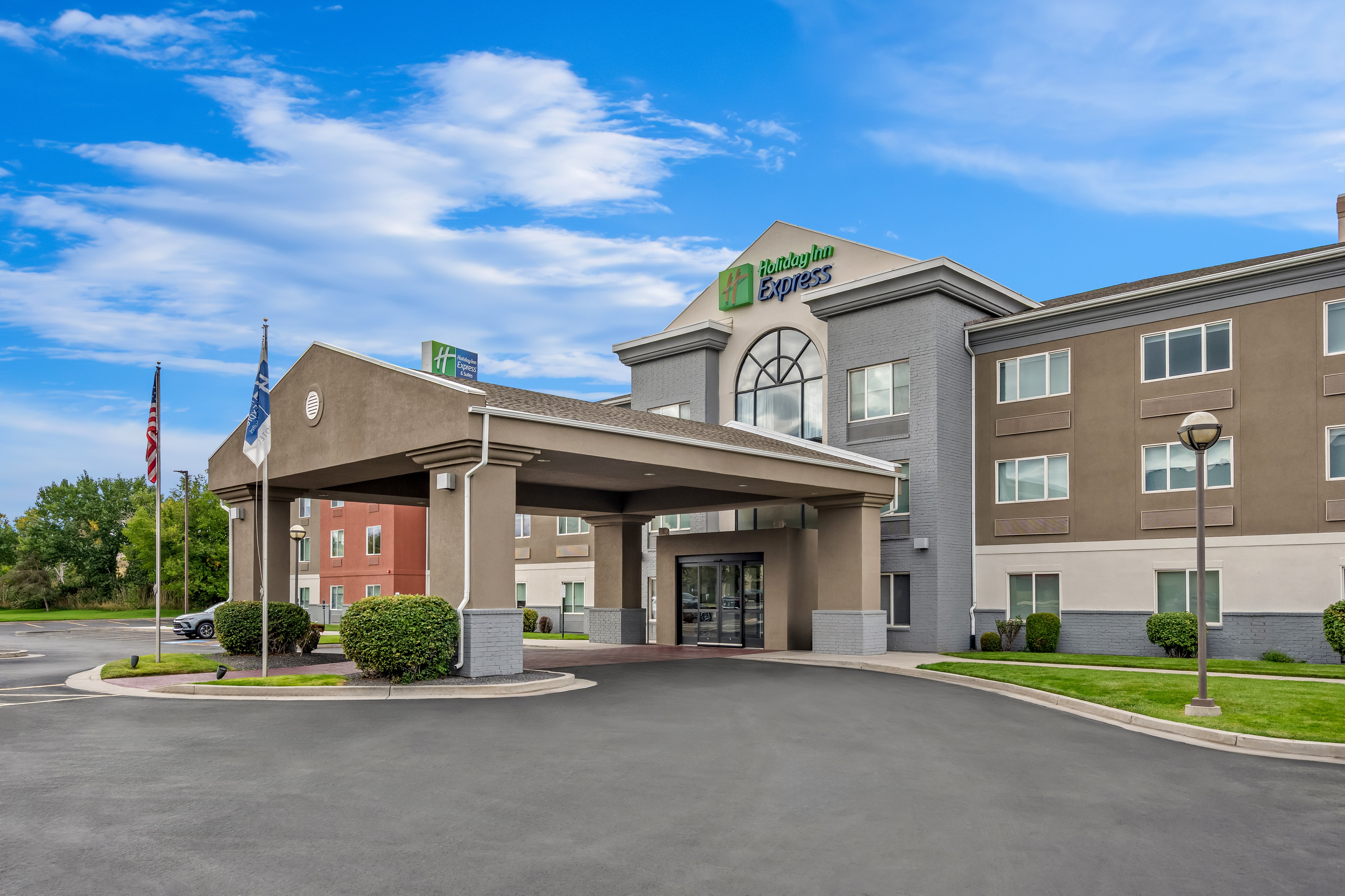 Holiday Inn Express Hotel Suites Ogden 50/51