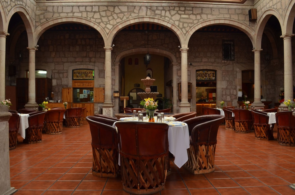 Howard Johnson by Wyndham Morelia Calle Real 60/63