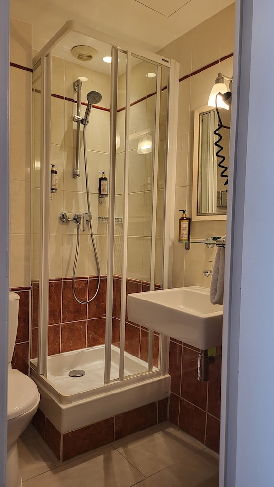 Hotel Magda Champs Elysees 62/65