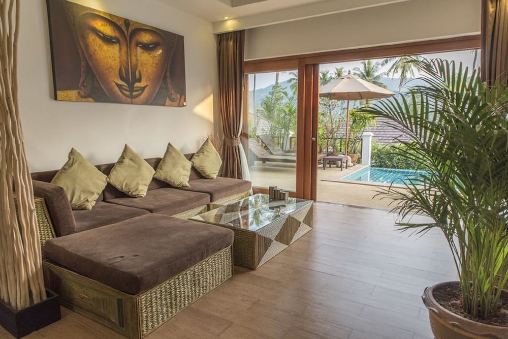Tropical Season Villa Resort 21/34