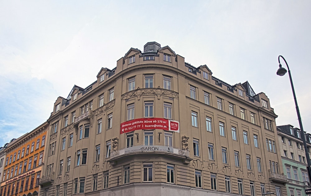PENSION BARON AM SCHOTTENTOR HOTEL 4/50
