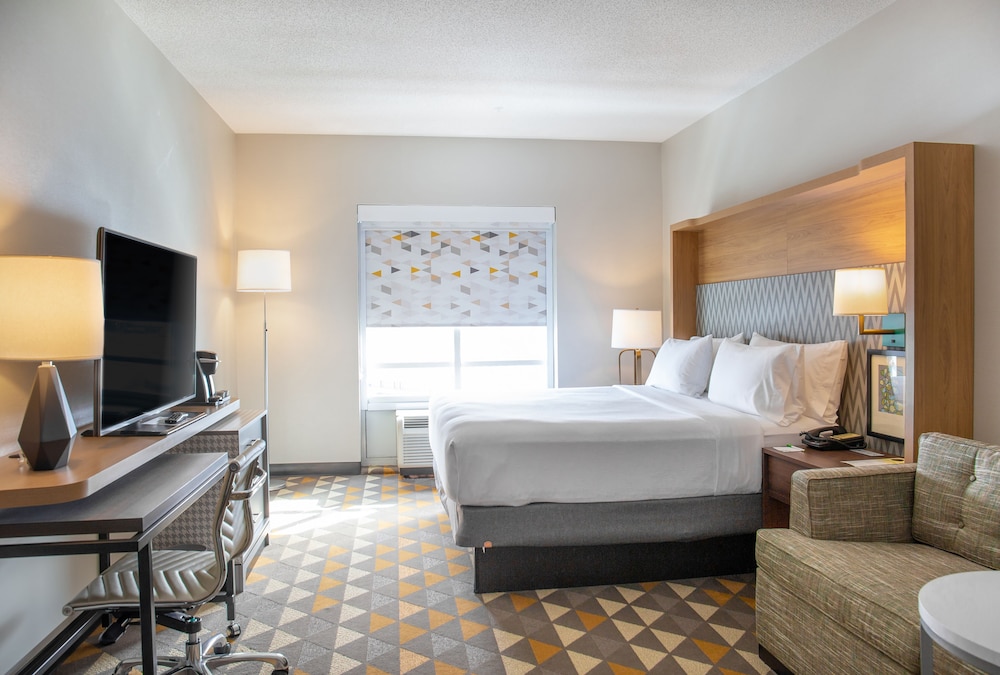 Holiday Inn Toledo-Maumee(I-80/90) 13/58