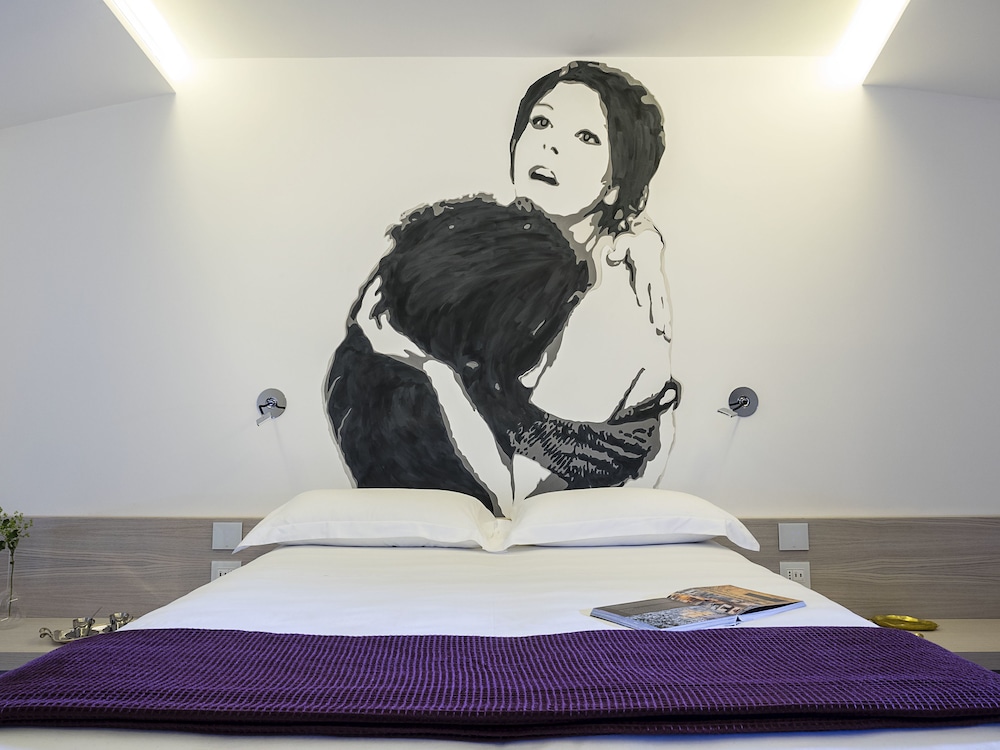 DUOMO SUITES & SPA 28/50