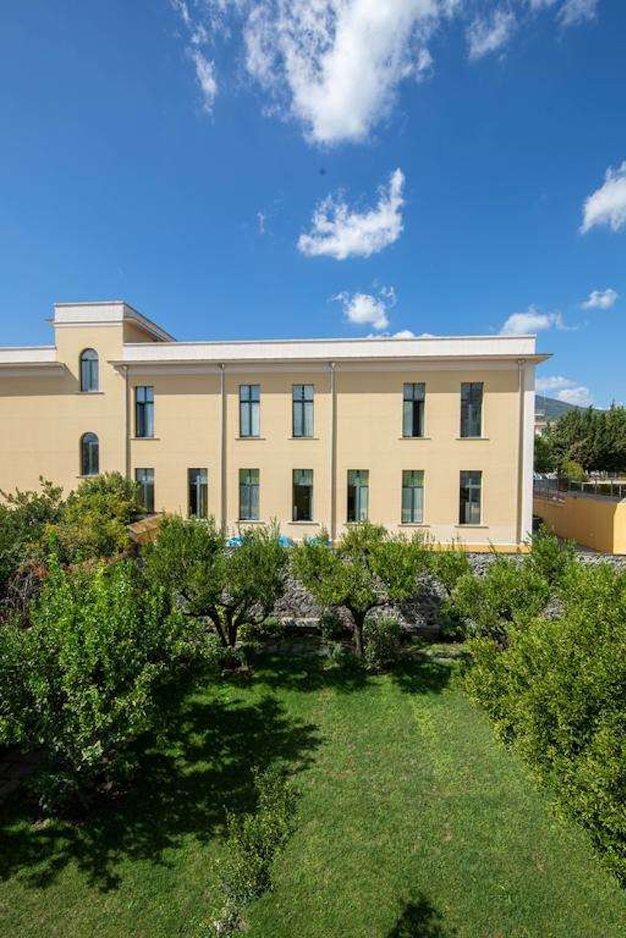 Palazzo Caracciolo Del Sole 29/45