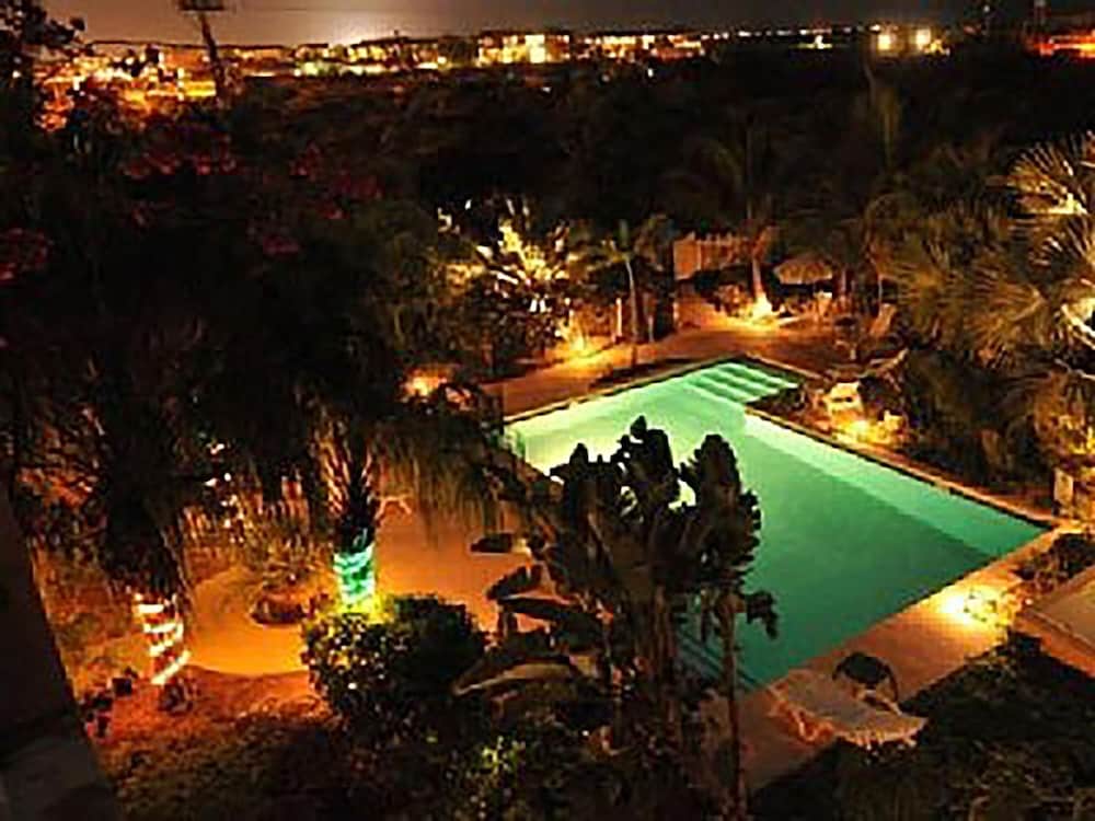 Inn At Grace Bay 21/33
