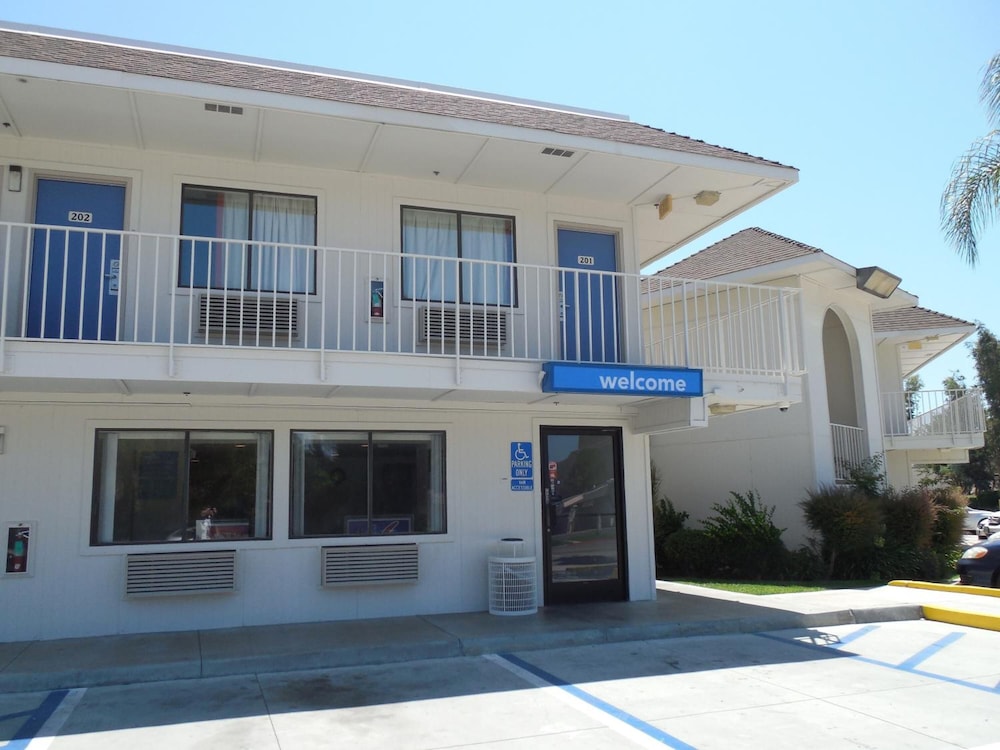 Motel6 Temecula, CA - Historic Old Town in TEMECULA - CA