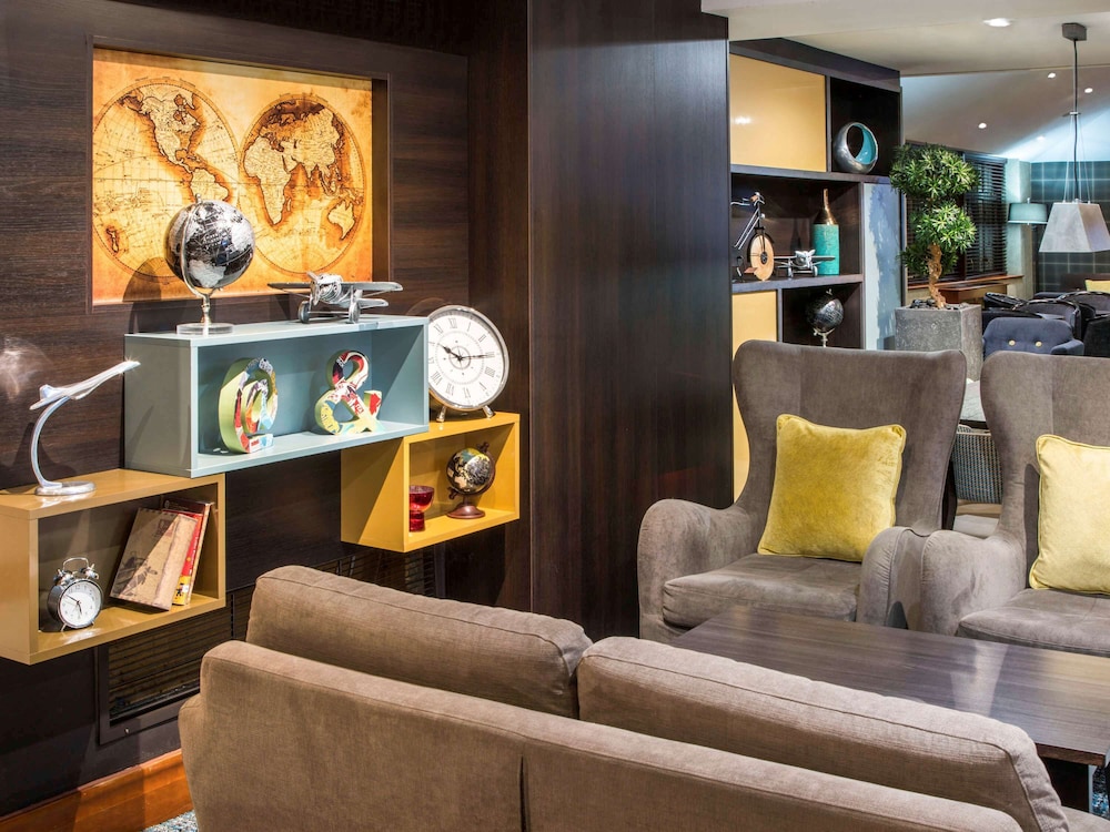 Mercure London Heathrow 41/68