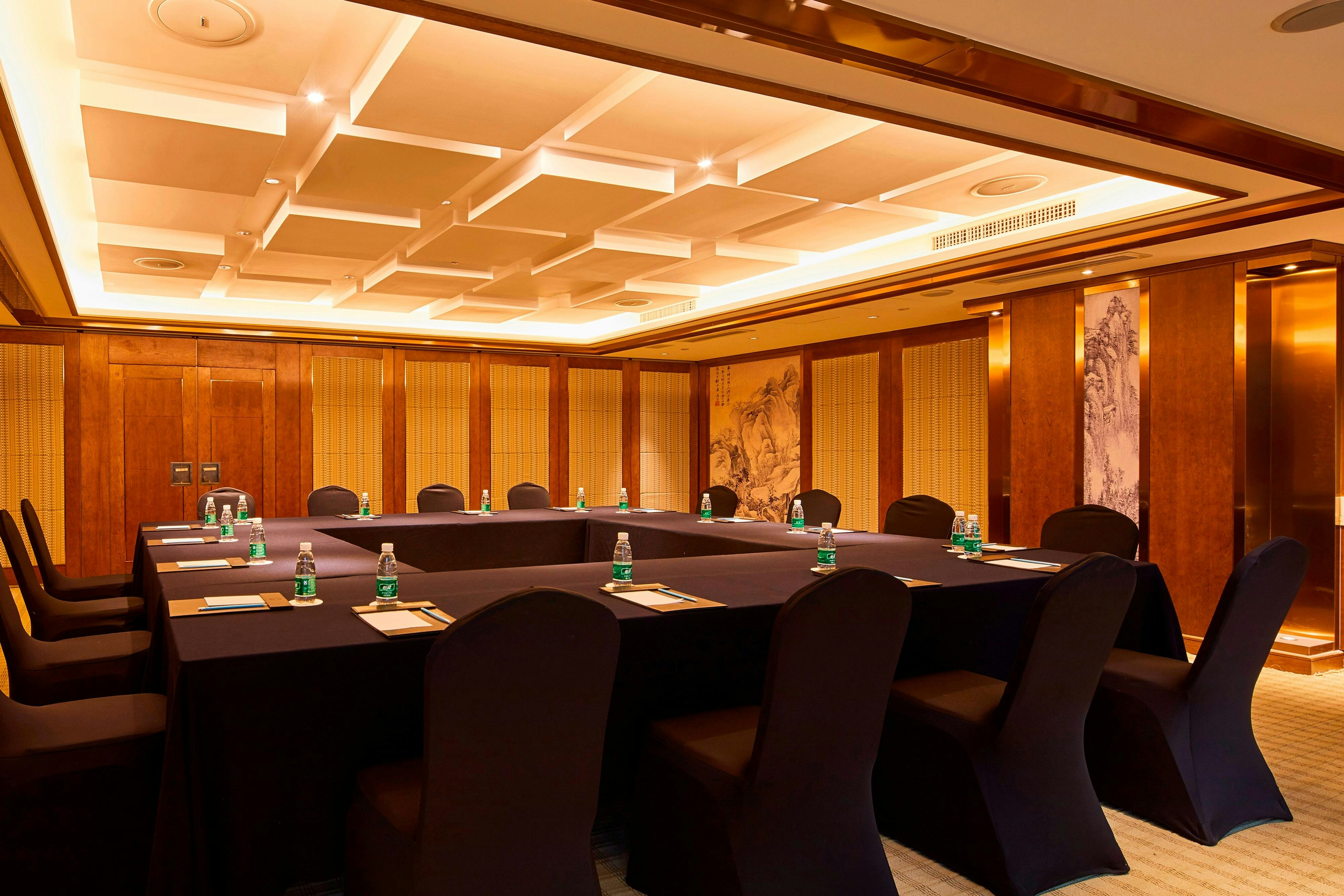 Sheraton Nanjing Kingsley Hotel and Towers 25/27